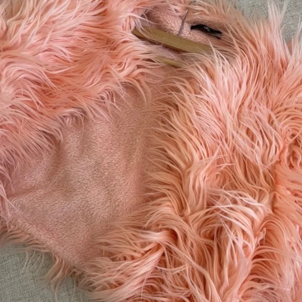 Missguided Pink Faux Fur Jacket, Size 10 - Picture 4 of 4